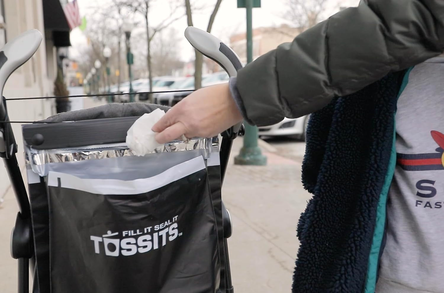 Eco-Friendly Disposable Car Trash Bags – Leakproof & Odorless Hanging Garbage Bags for All Vehicles – 7 Pack